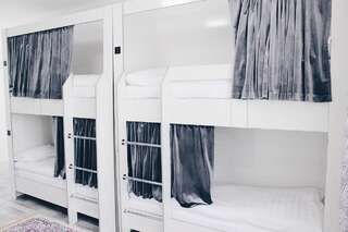 Хостелы Mansion Hotel Arman Алматы Кровать в общем номере для мужчин с 4 кроватями-2